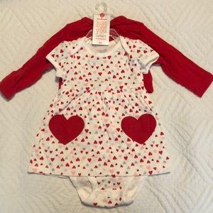 NWT Valentine’s Day outfit with sweater